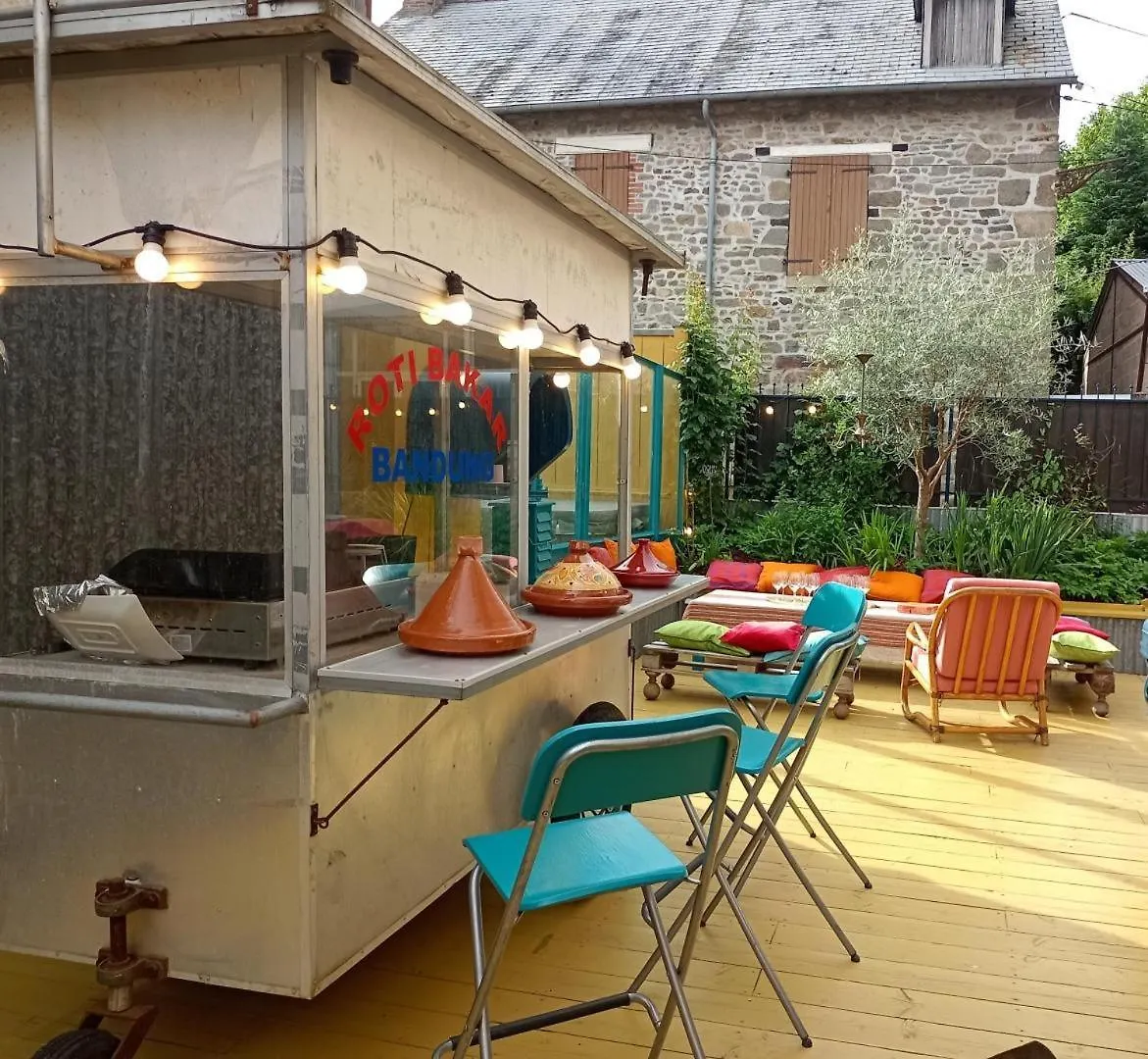 La Goutte D'Or Bed & Breakfast Combourg 0*,  Fransa