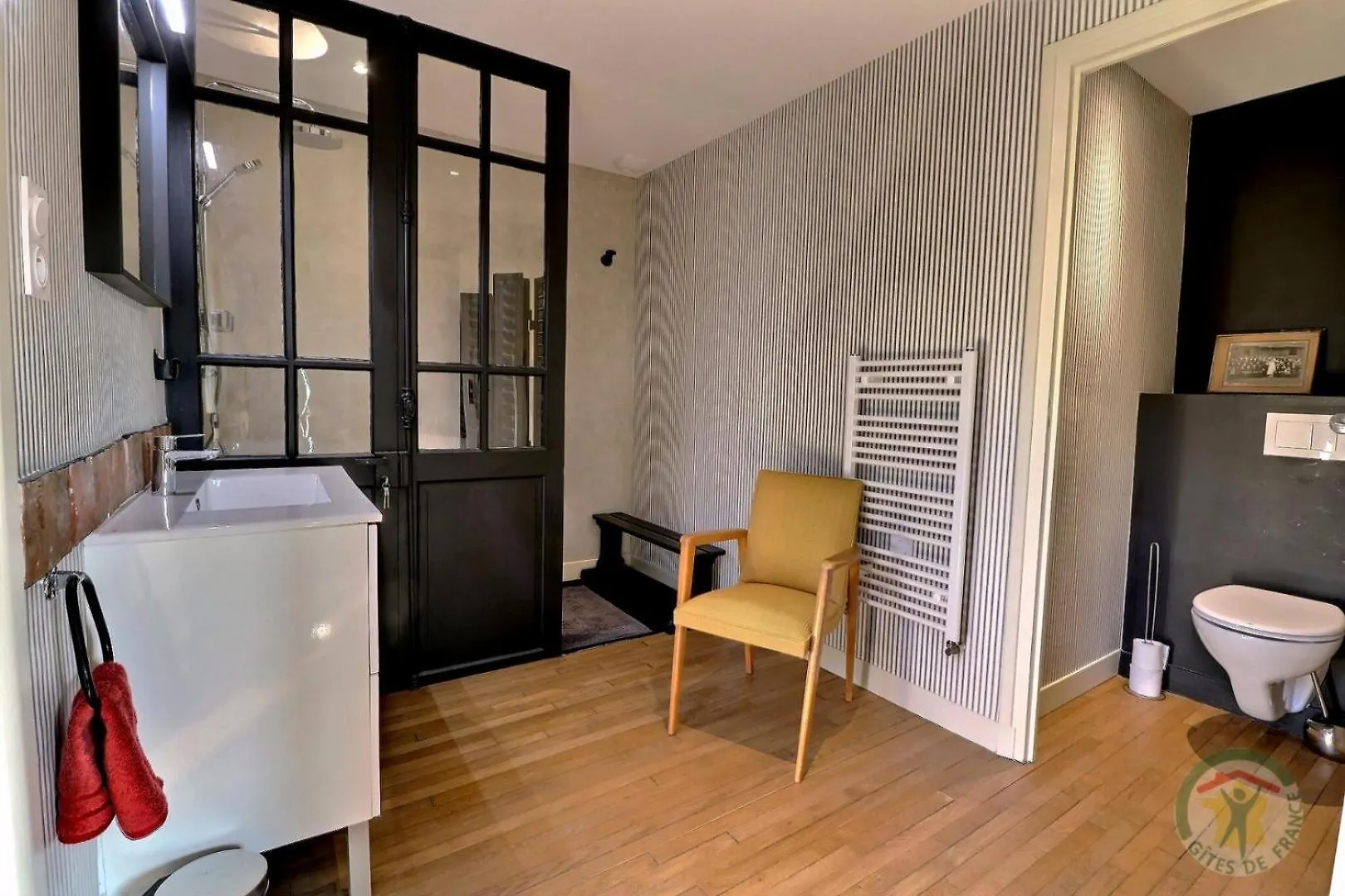 La Goutte D'Or Bed & Breakfast Combourg 0*,